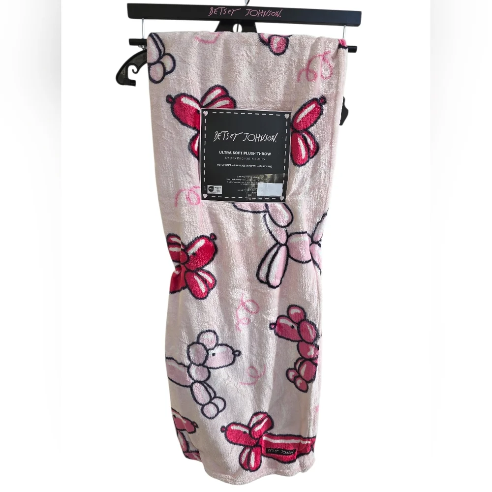 Betsey Johnson Balloon Dogs Pups Ultra Soft Plush Fleece Throw Blanket